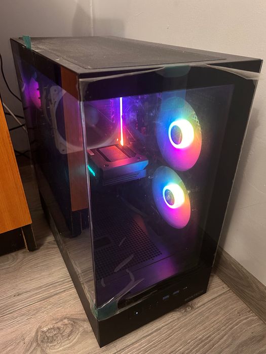 PC GAMING nou cu plastic pe el.