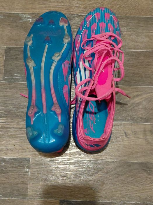 Продаю бутсы хорошей ценой