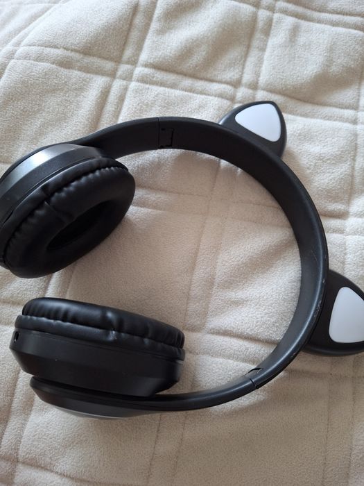 Продам блютуз наушники кошка