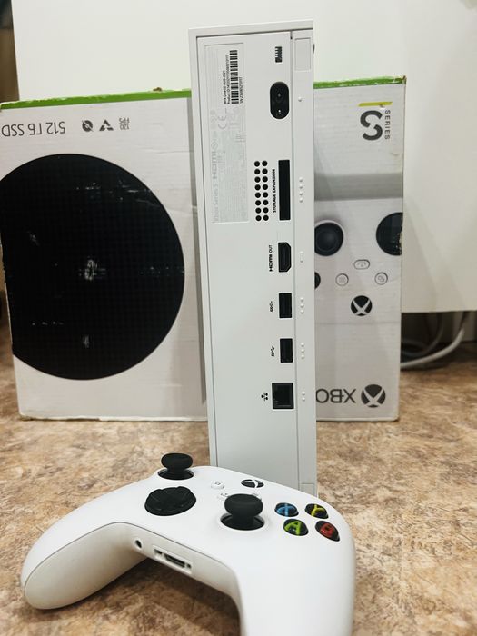 Продам Xbox series S 512g