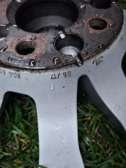 Vând jante  17 inch