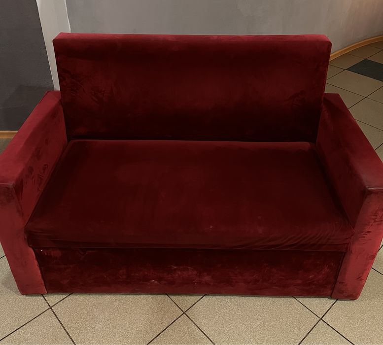 Продам четыре дивана