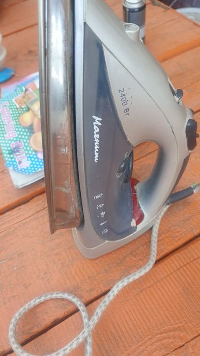 Продам утюги б/у