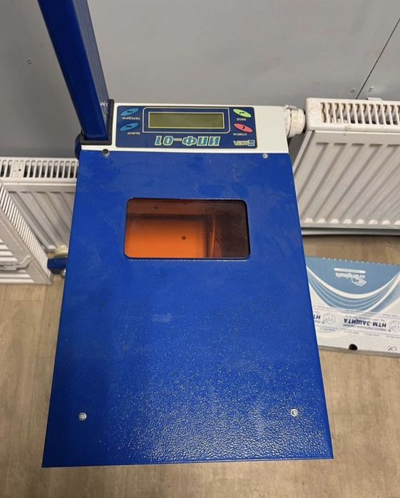 Измеритель параметров света фар ИПФ-01