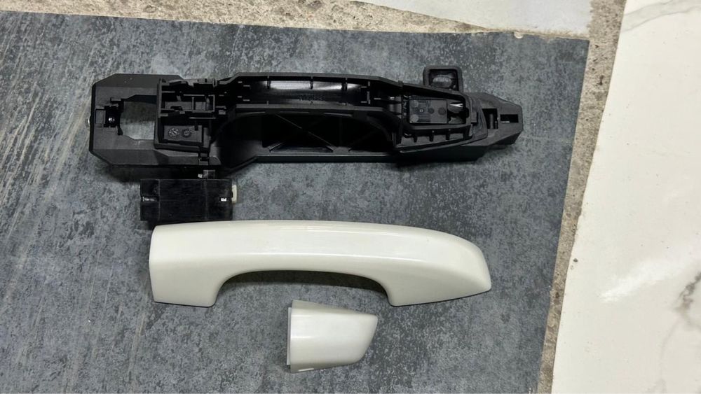 Фары Geely Emgrand