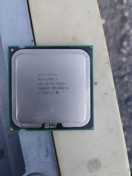 Продаю Системный блок Старый