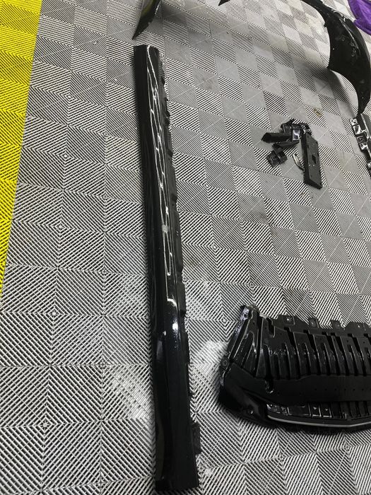 Bara fata / Bara spate kit complet w222 S class Original