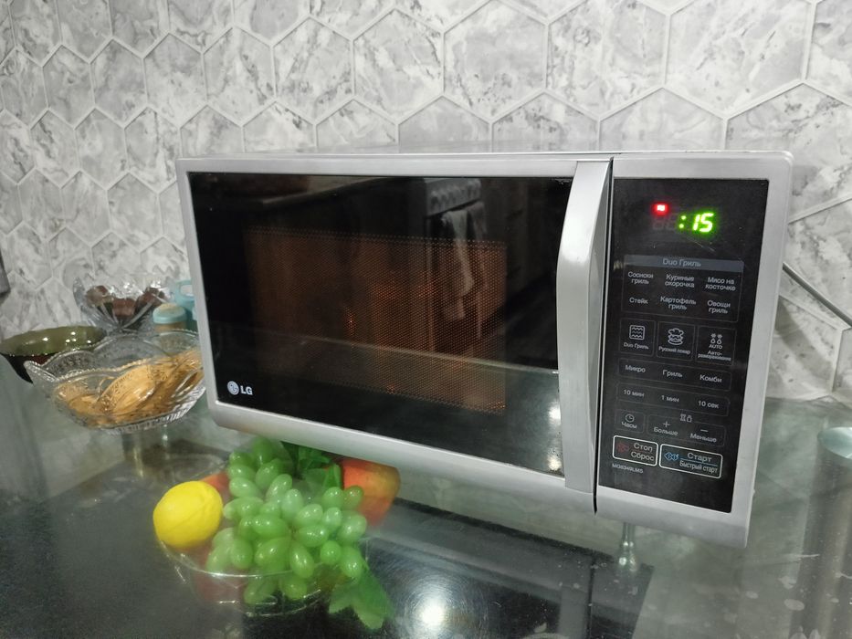 Микроволновка LG, с грилем, большая