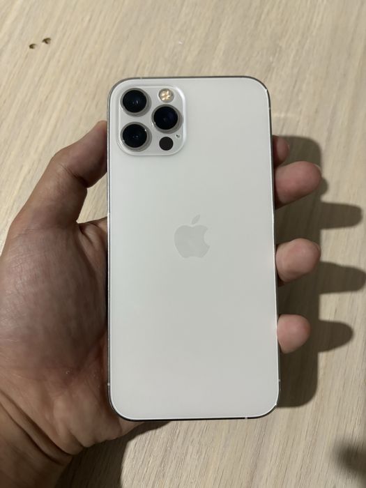 IPhone 12 pro 128 Gb белый