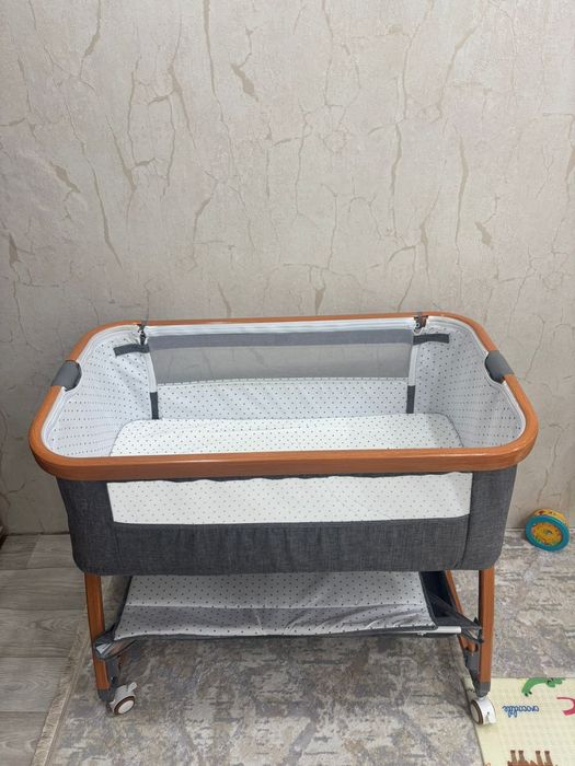 Продам кроватку для ребенка