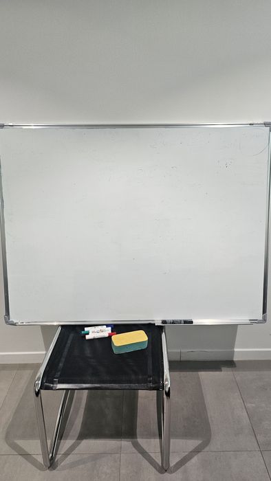 Продам магнитную доску