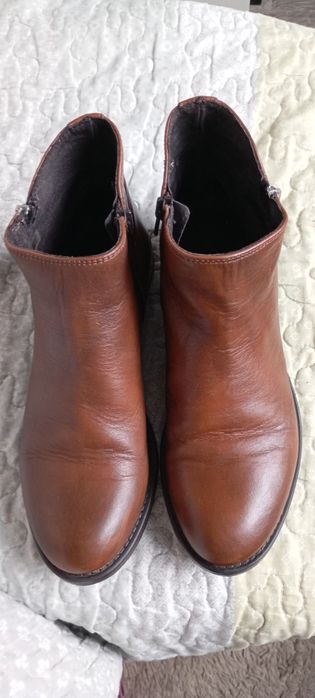 Дамски боти от естествена кожа