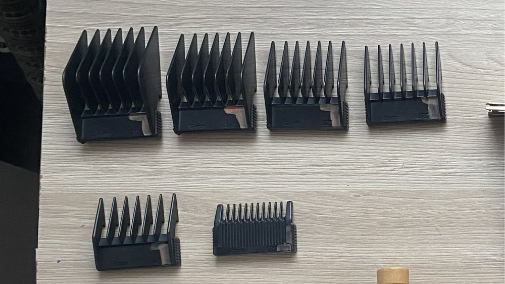 Продам парикмахерскую машинку для волос