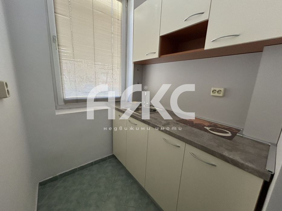 Дава се под наем Офис в София, Гео Милев - 108 кв.м за 861.39 € - Снимка #4