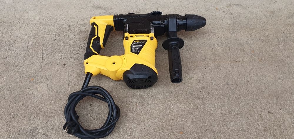 Roto percutor 1500 W.