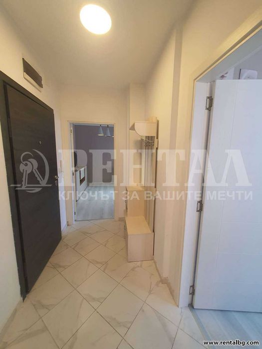 Дава се под наем Двустаен апартамент в Пловдив, Център - 68 кв.м за 484.5 € - Снимка #13