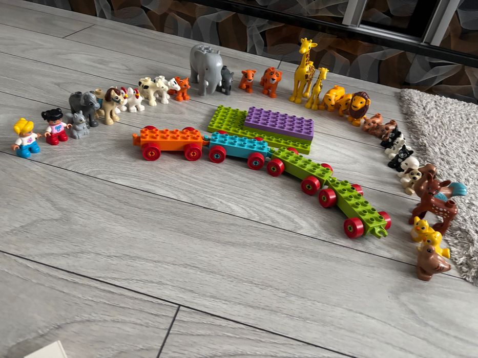 Lego duplo 31 piese animale/figurine stare excelenta