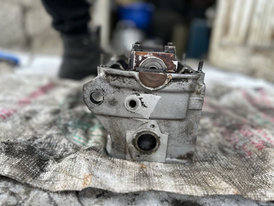 Продам головку пассат б3 1.8