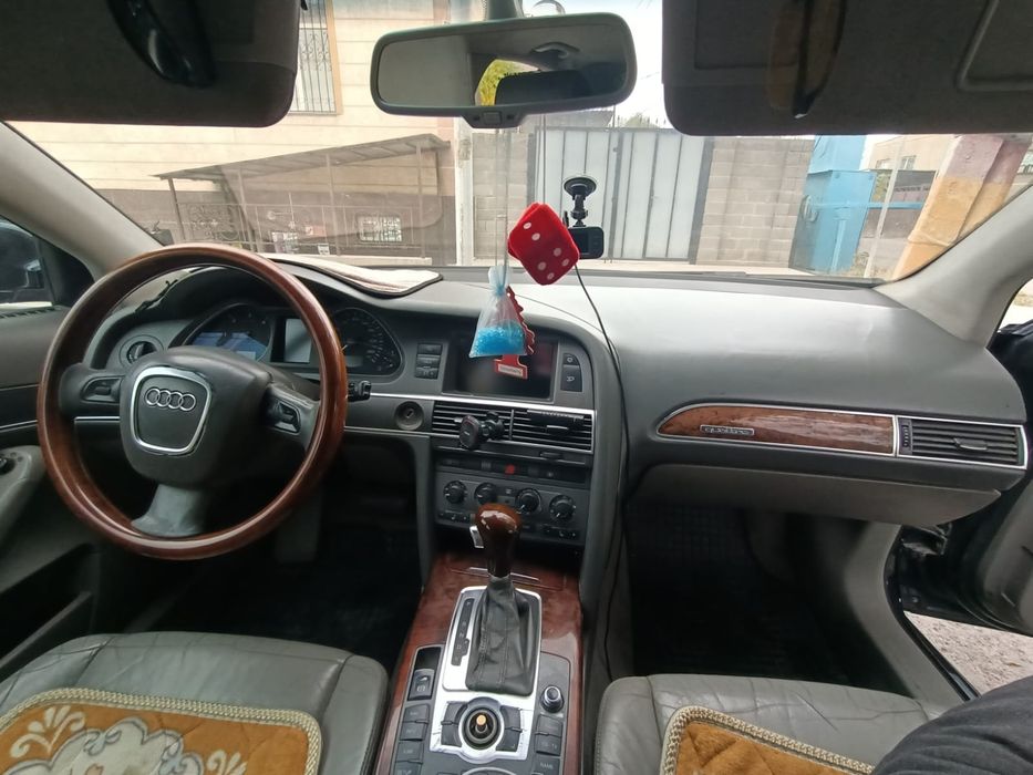 Продаю машину Ауди А6 С6