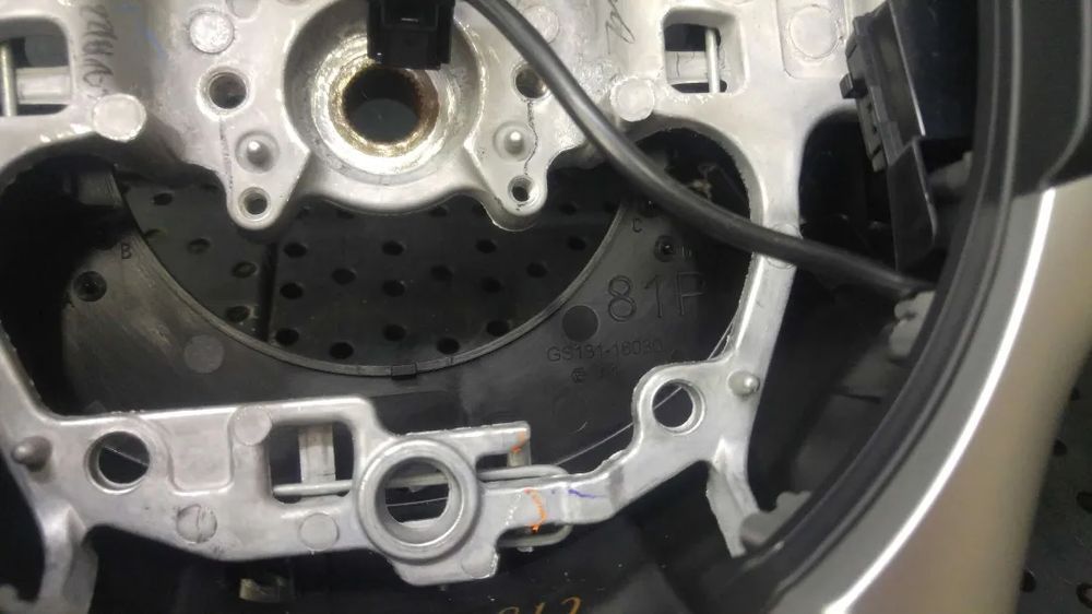 Volan piele in 3 spite cu comenzi suzuki ignis 2 mf gs13116030