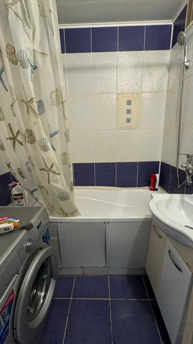 Продам 2 ком новой планировки с большой кухней р-он Гор отдела