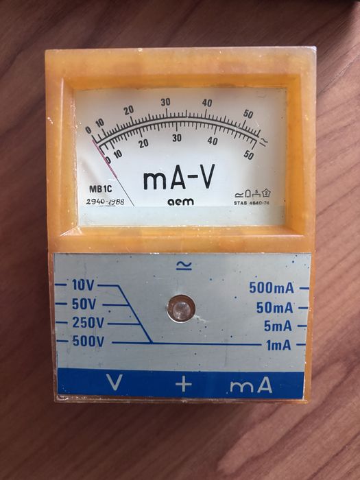 Vând voltmetru + ampermetru de colectie AEM MB1C din 1988