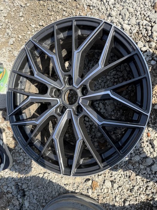 Джанта 5x112 R19 AEZ