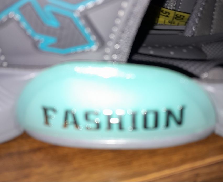 Детские новые сандали