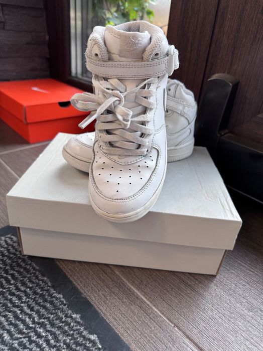 Ghete Nike airforce one mid