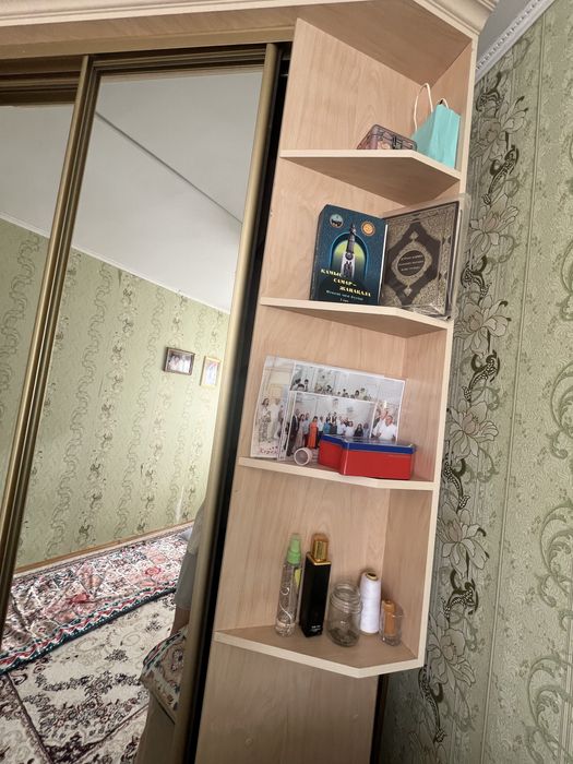 Шкаф  спальный угловой