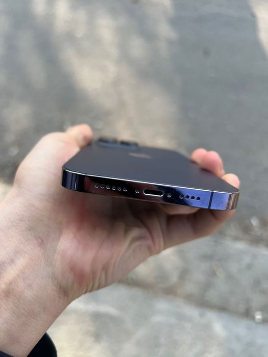 Продам айфон 14 про макс