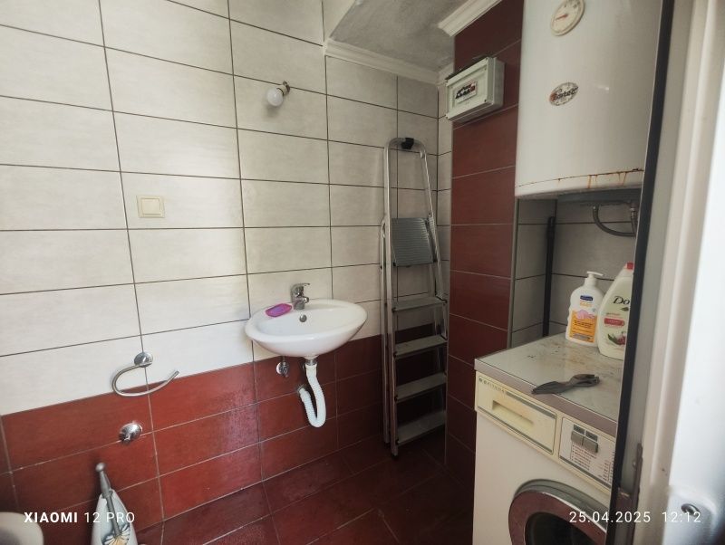 ПРОДАВА! Самостоятелна къща в Паралия Офринио