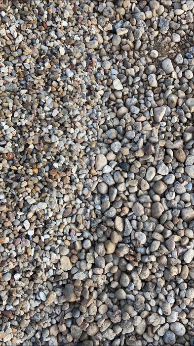 Piatra pentru taluz,bolovani,piatra ornamentala,nisip pentru gazon,