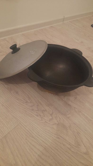 Посуда для кухни. Казан  чугунный