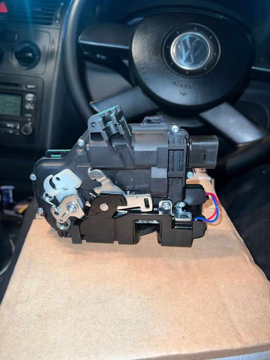 Broasca Touran 2005 2006