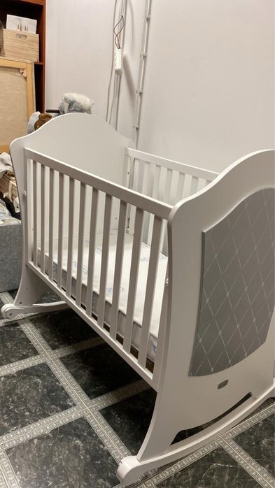 Кровать с комодом micuna