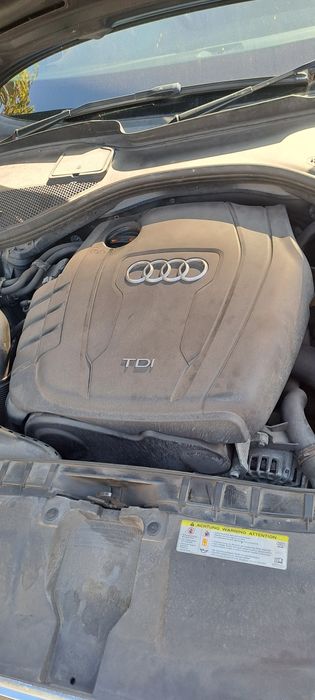 Vând motor Audi A6 C7 2.0 CGLC motorul se da cu proba  Cutie Automata