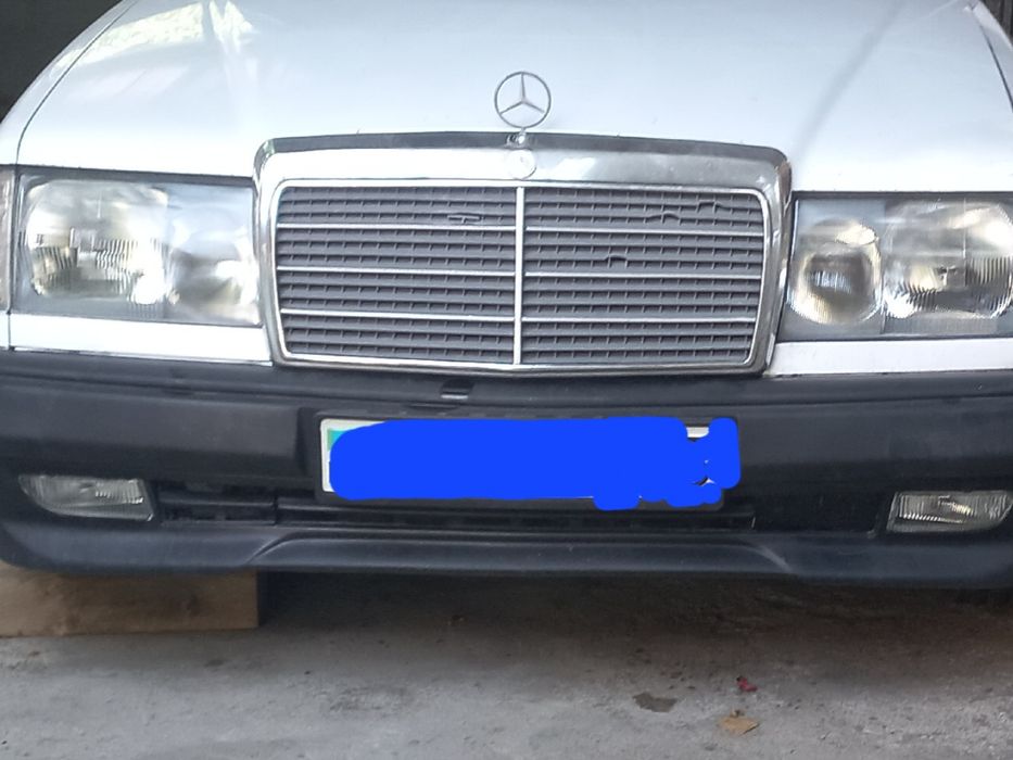 Мерседес  124 / 1991г  / 3 л / автомат