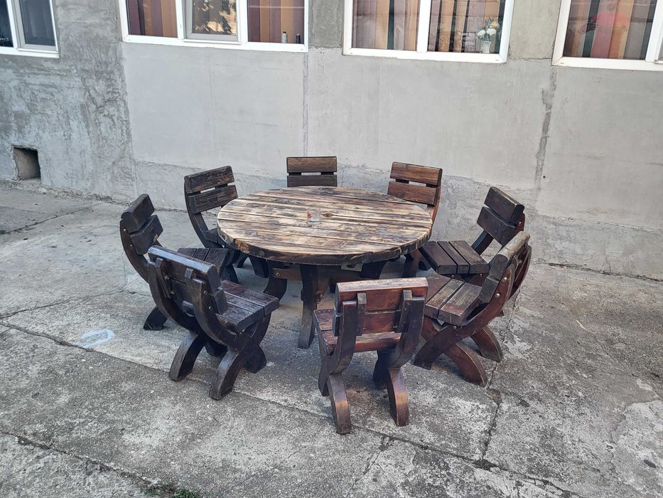 Masa + 8 scaune - SET TERASA din lemn masiv / ideal curte gradina terasa bar