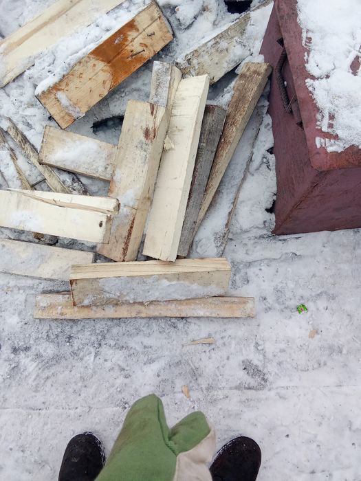 Дрова в мешках большие