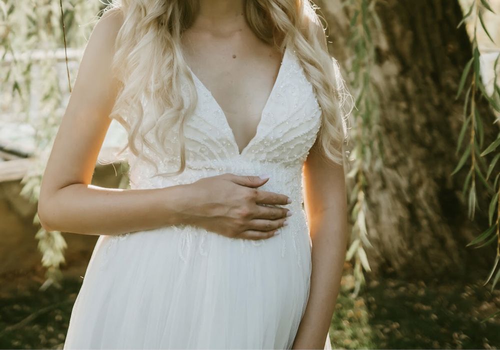 Vand rochie de mireasă Pronovias