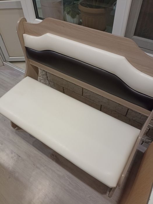 Продам Кухонный стол с