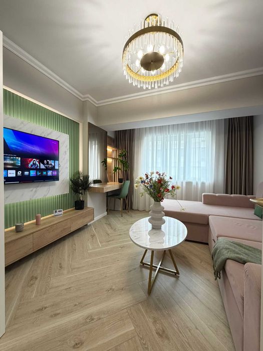IS Luxury GLAM Apartments - Regim Hotelier Palas / Newton / Centru