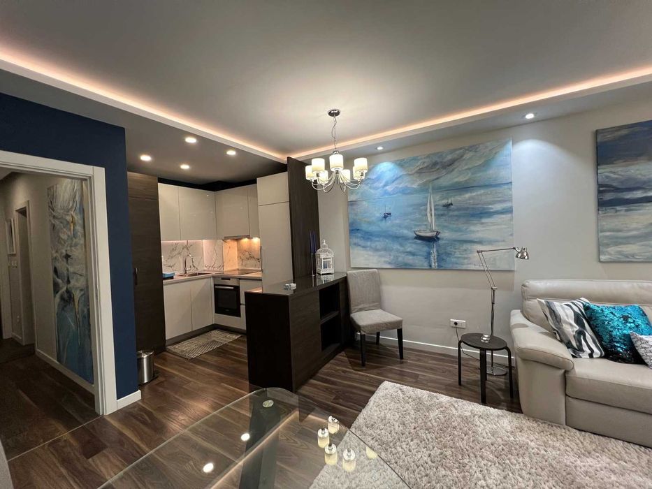 Продава се Двустаен апартамент в София, Гео Милев - 70 кв.м за 2500 €/кв.м - Снимка #1