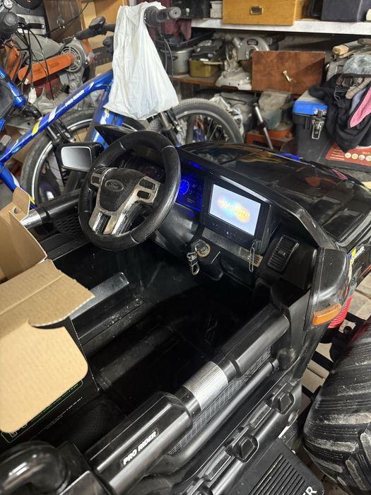 Продается детская машина