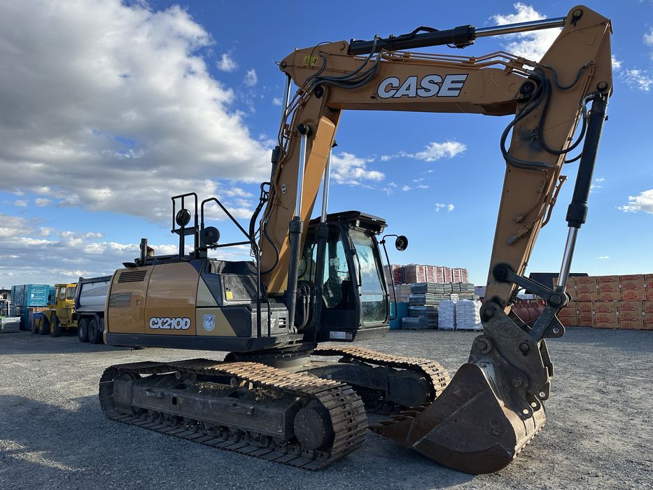 Excavator CASE CX210D