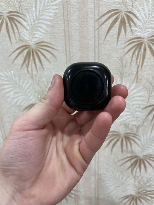 Наушники Buds Core