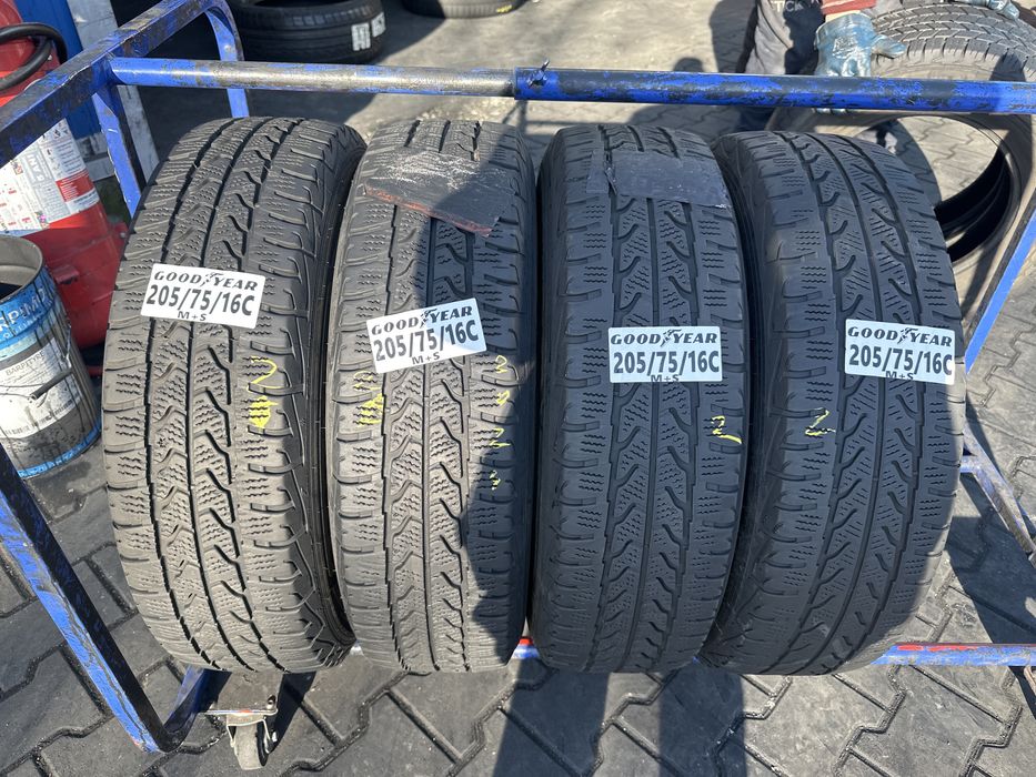 205/75/16C Goodyar