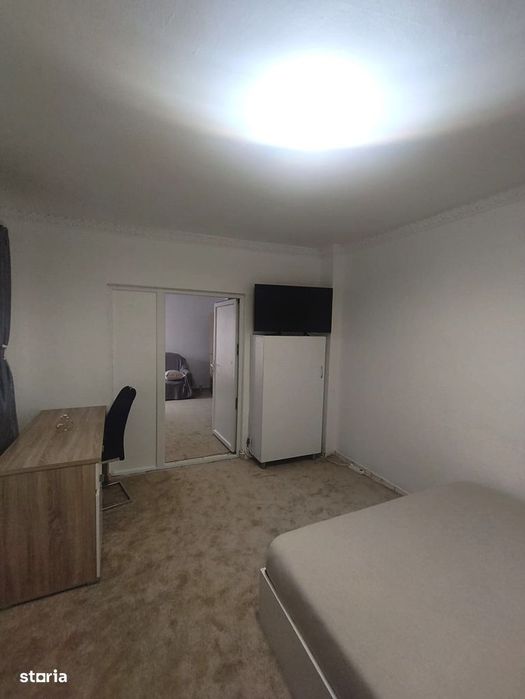 Rahova - Str. Oltului – Apartament 2 camere – Parcare – 400 EUR