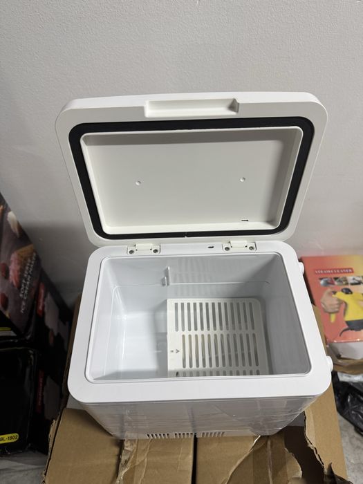 Mini frigider nou USB !